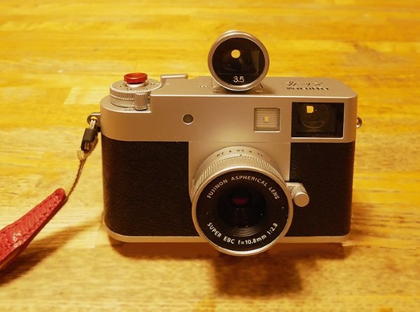 富士フイルム FUJIFILM X-HF1 [チャコールシルバー]投稿画像