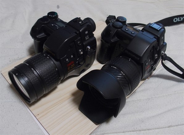 【今週出品取り消し】OLYMPUS CAMEDIA E-10デジタルカメラ 美品 オリンパスE10 発見。救出しました。』 オリンパス CAMEDIA E-10