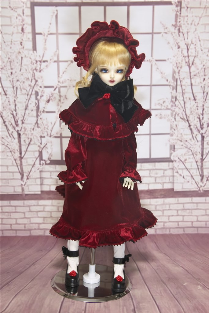 ローゼンメイデン×サンリオ ドール衣装 コラボワンピース 真紅 ハローキティ 新品 ローゼンメイデン サンリオ 真紅×ハローキティ コラボ