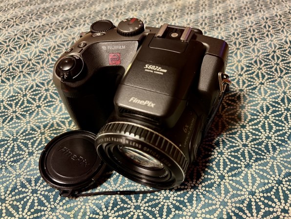 富士フイルム FinePix S602 価格比較 - 価格.com