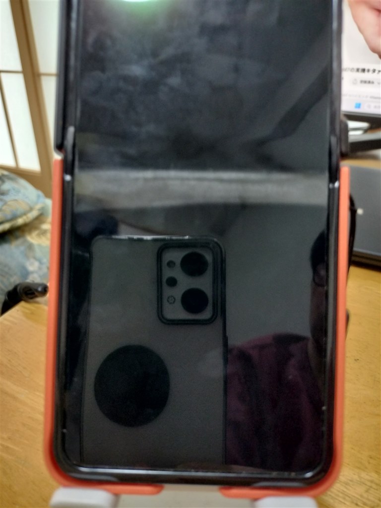 内部ディスプレイの保護フィルム交換』 MOTOROLA motorola razr 50 SIM