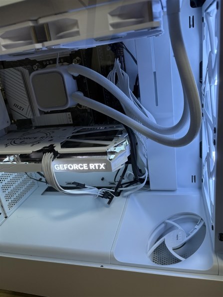 MSI E360 モンスターハンター コラボ 簡易水冷クーラー 新品未開封 MAG CORELIQUID E360 MONSTER HUNTER EDITION | MSI 水冷一体型