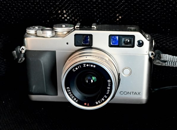 Nikon FM シルバー 【ボディ】 Amazon | Nikon FM シルバー | 一眼レフカメラ 通販