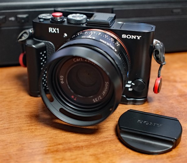 FUJIFILM 富士フイルム ブラック X100VI 71m0iJ08cdL._UF350,350_QL80_.jpg