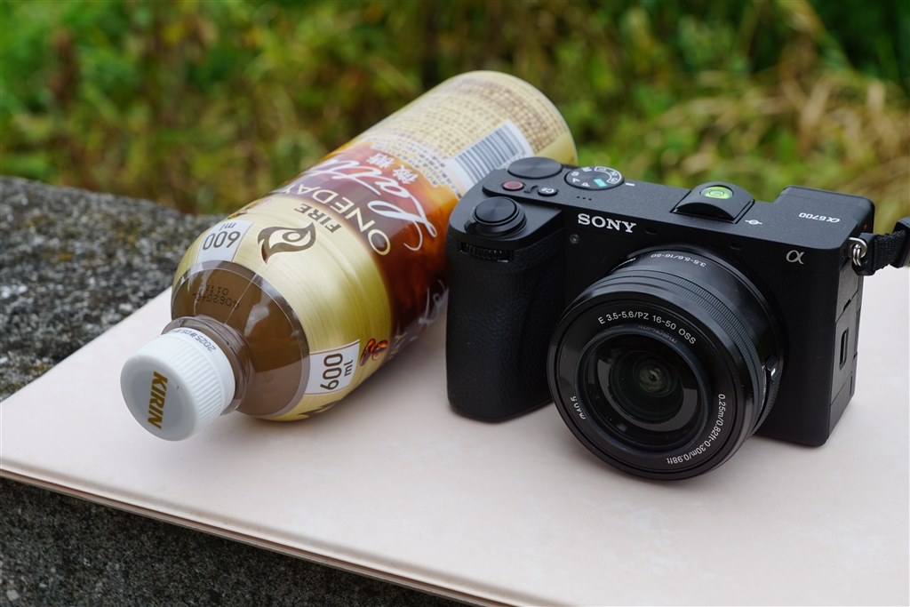 開閉式のレンズキャップ』 SONY E 20mm F2.8 SEL20F28 のクチコミ