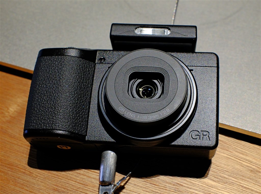 RICOH GR IV おまけ付き 6年半ぶりにモデルチェンジした RICOH GR IV を発売日に入手した