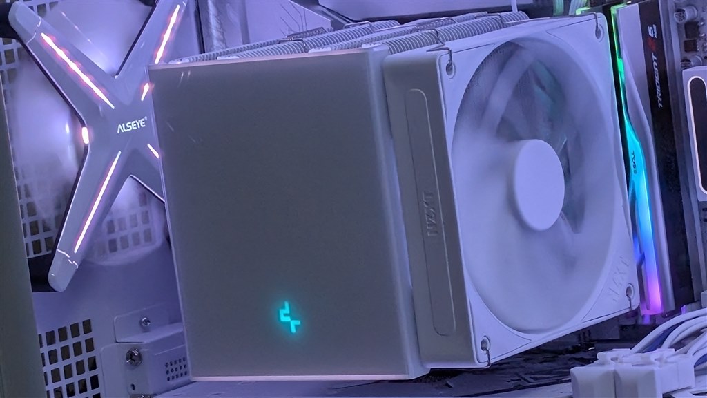 液晶消える』 DEEPCOOL AK620 DIGITAL PRO WH R-AK620-WHAPMN-G