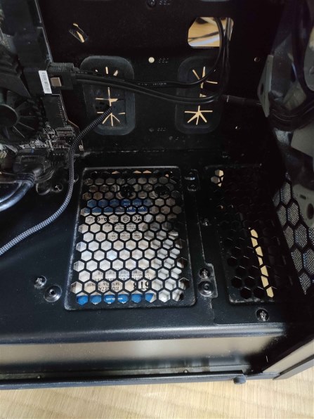 Thermaltake Versa H26 Black /w casefan CA-1J5-00M1WN-01 [ブラック