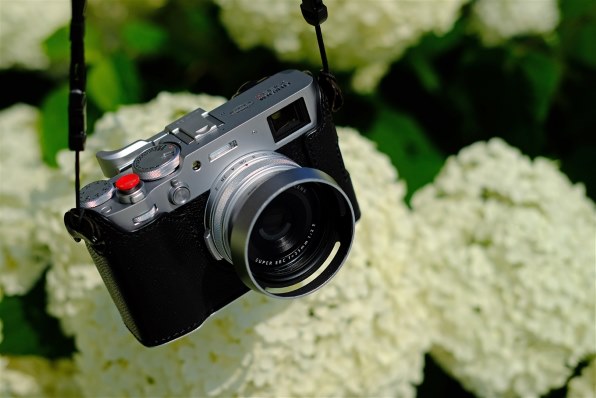富士フイルム フジノンレンズ XF35mmF2 R WR [シルバー]で撮影された