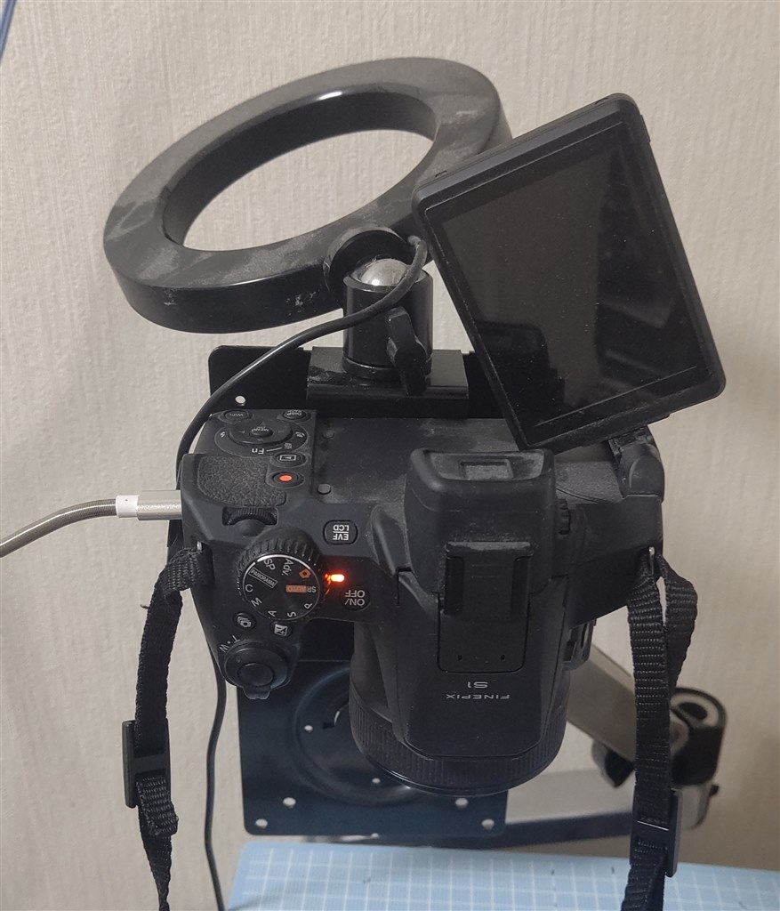 バッテリー交換で苦労した・・・』 富士フイルム FinePix S1 の