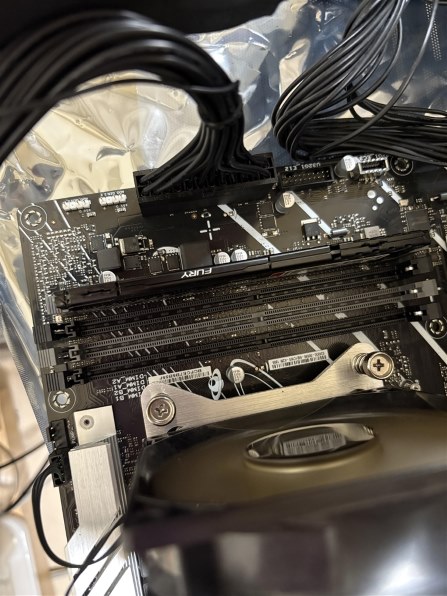 SSDを流用したがwindowsが起動しない』 ASUS PRIME B760-PLUS D4 の