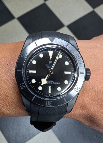 チューダー ブラックベイ セラミック 79210CNU [ブラックレザーベルト