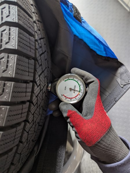 ピレリ ICE ZERO ASIMMETRICO 225/50R17 98H XL 価格比較 - 価格.com