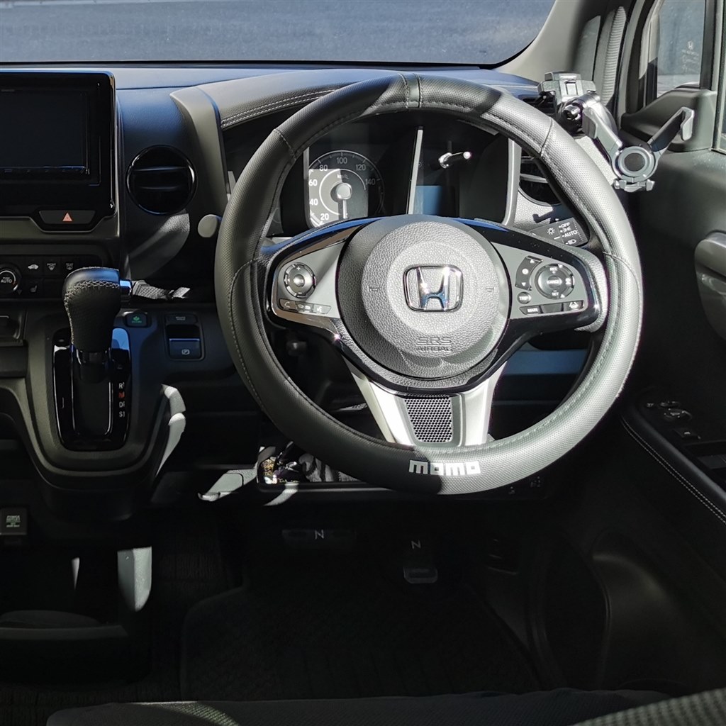 カスタムの純正本革ステアリングへの交換について』 ホンダ N-WGN の