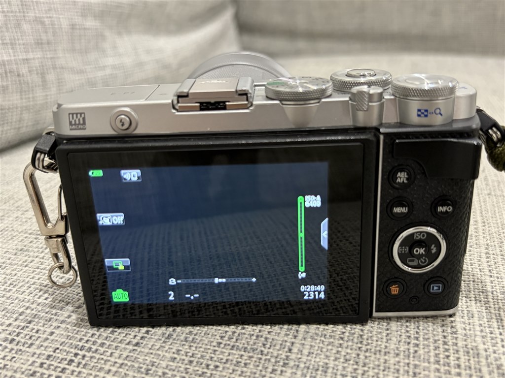 シャッター幕が開かない』 オリンパス OLYMPUS PEN E-P7 ボディ の