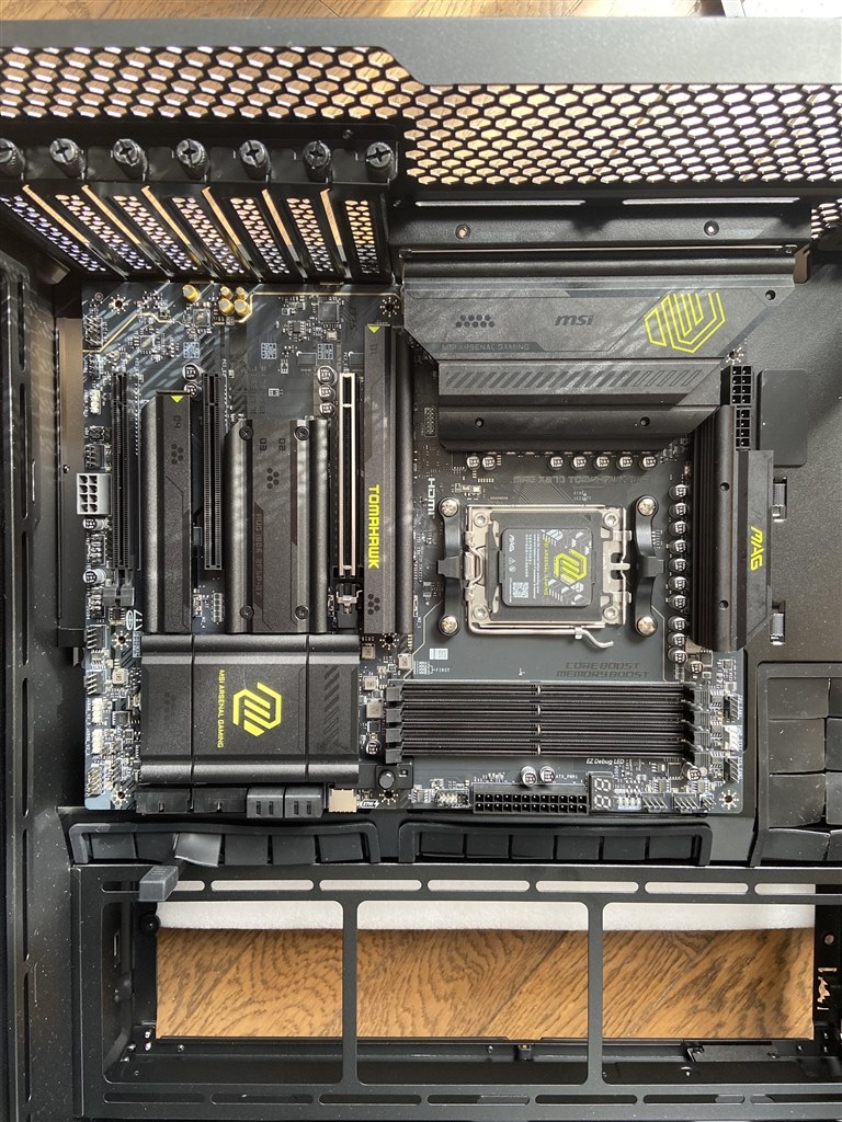 ケースとマザーボードについて』 LIAN LI O11 VISION COMPACT の