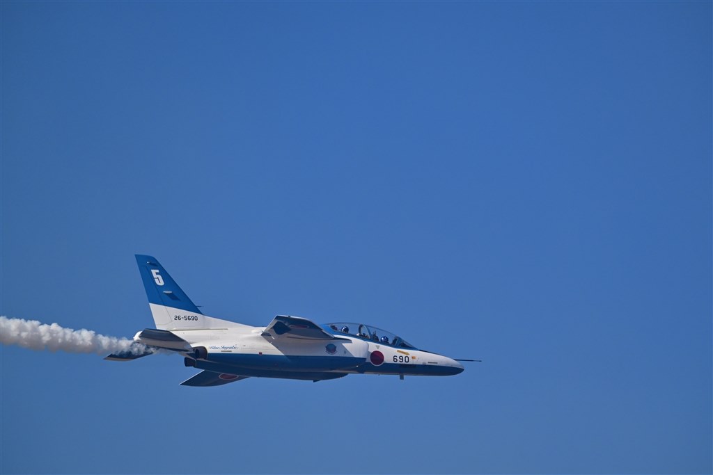 教えてください」飛行機撮影時のピンボケなど』 ニコン NIKKOR Z 180