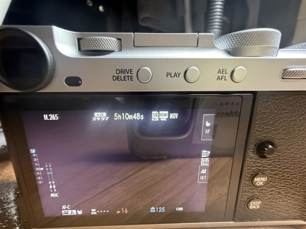 富士フイルム FUJIFILM X-E5 XF23mmレンズキット [シルバー]投稿画像