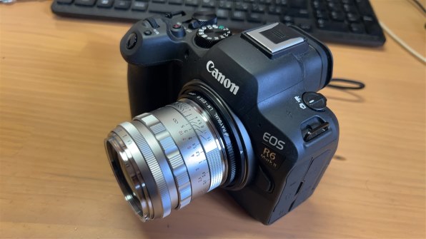 SONY α6700 ILCE-6700M 高倍率ズームレンズキット [ブラック] 価格比較