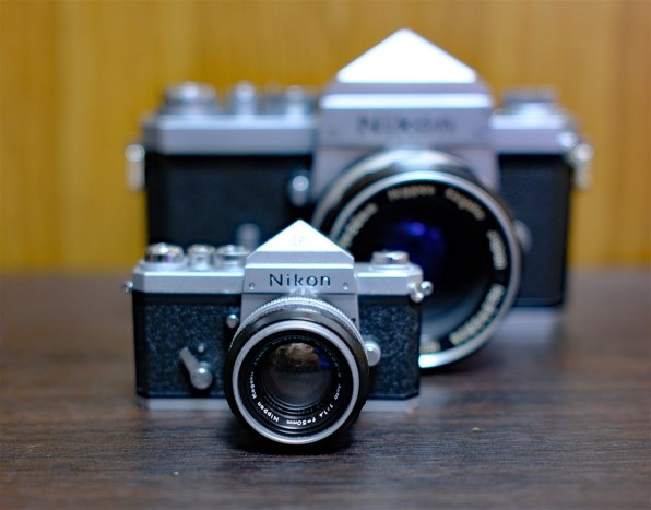 富士フイルム FUJIFILM X100VI 日英2言語設定モデル [シルバー]投稿