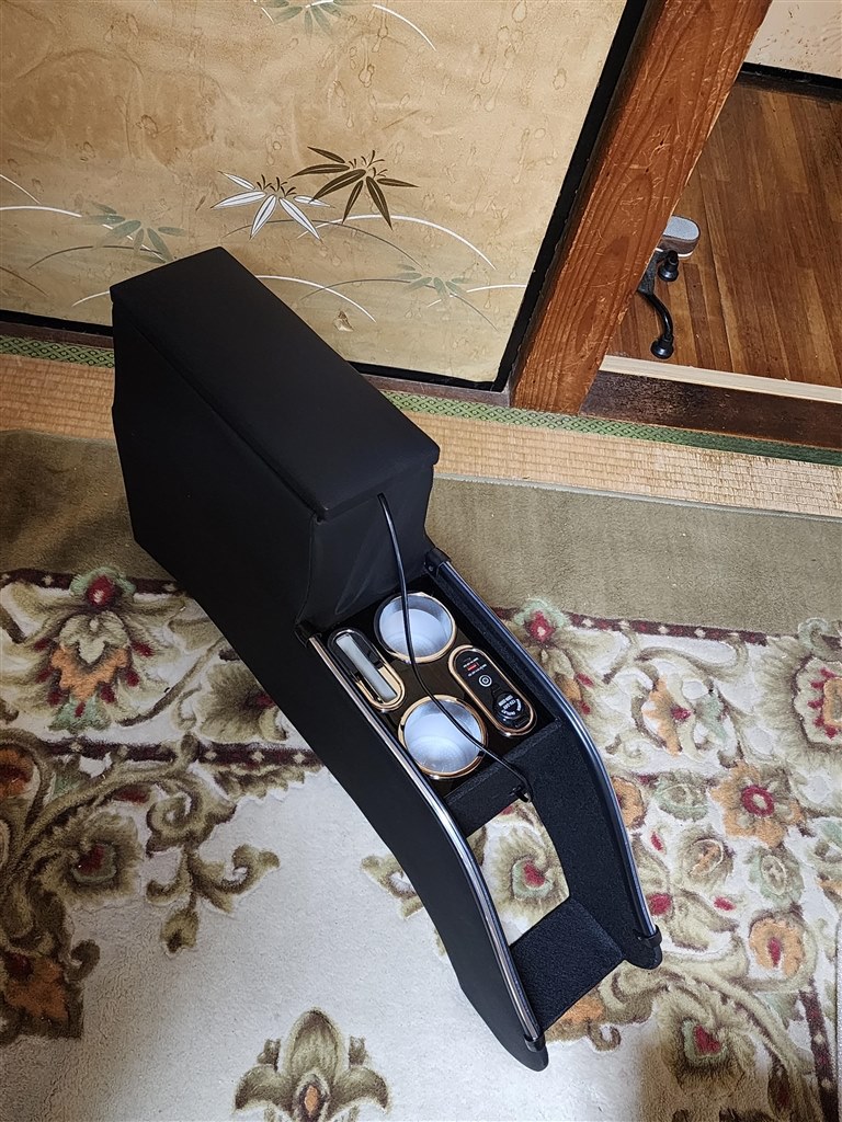 運転席と助手席の間の盛りについて』 ホンダ フリード 2024年モデル の