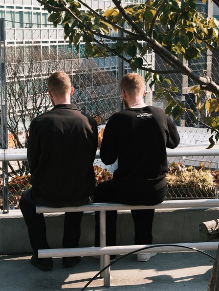 富士フイルム FUJIFILM X-T50 ボディ 価格比較 - 価格.com