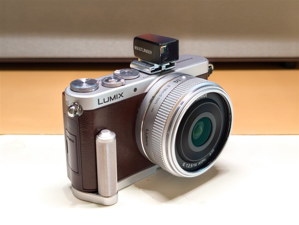 しょこのん 美品【専用ケース付】Panasonic Lumix GM1SK コールドシュー＆外付けファインダー装着』 パナソニック LUMIX DMC