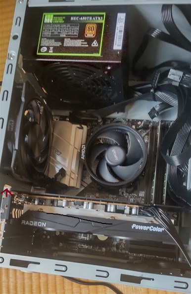 玄人志向 RD-RX7600-E8GB/V2 [PCIExp 8GB] 価格比較 - 価格.com