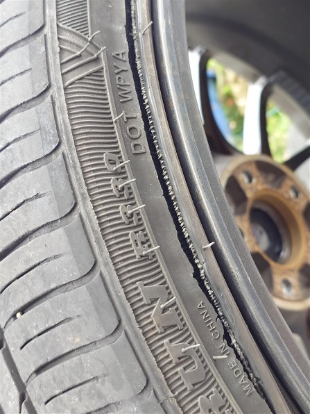WINRUN [1本] R330 235/35ZR19 91W XL 価格比較 - 価格.com