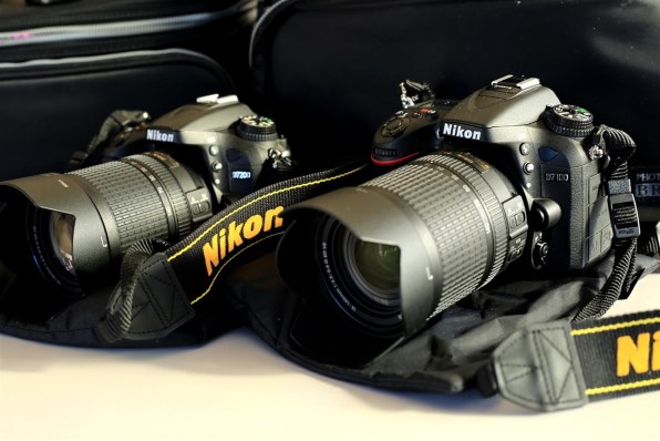 Nikon D70 CCDデジタル一眼 af-s 18-105 VR レンズ※注 Amazon.co.jp: Nikon18-105mm f/3.5-5.6 AF-S DX VR ED ニッコール
