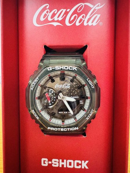 カシオ G-SHOCK Coca-Cola コラボレーションモデル GA-2100CC-3AJRの