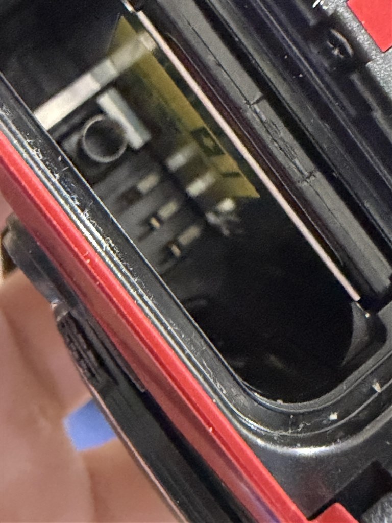 電池室ピン欠損？』 OMデジタルソリューションズ OM SYSTEM Tough TG-7