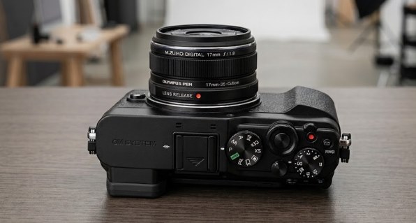 オリンパス OLYMPUS PEN E-P7 EZダブルズームキット 価格比較 - 価格.com
