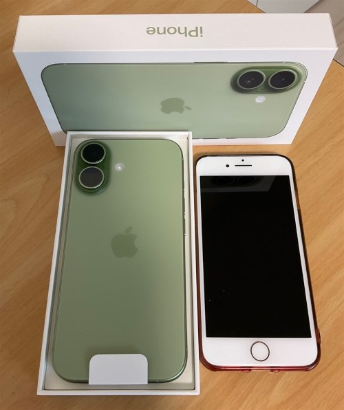 Apple iPhone 17 256GB SIMフリー [ホワイト] 価格比較 - 価格.com