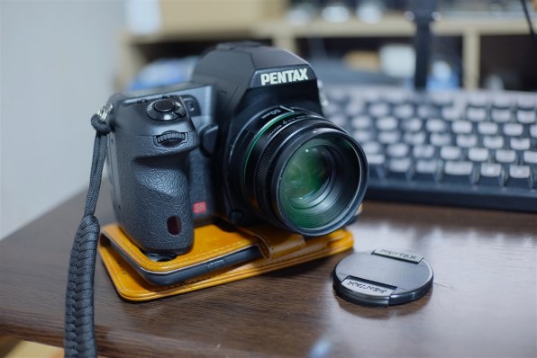 富士フイルム FUJIFILM X-A1 ダブルズームレンズキット [シルバー]で
